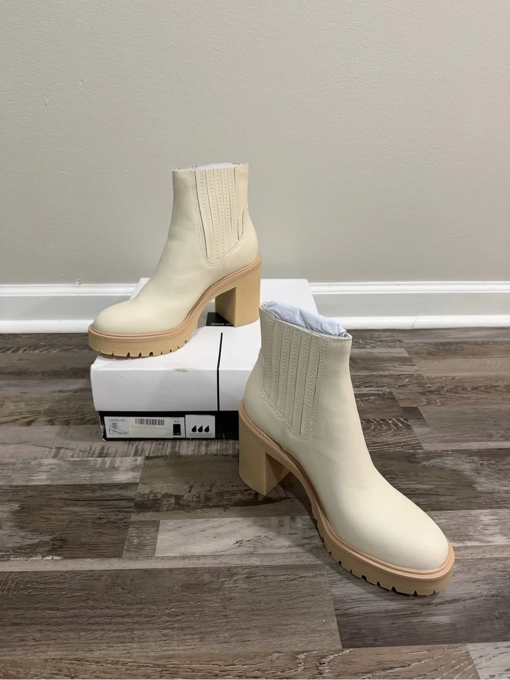 Dolce Vita cream ankle